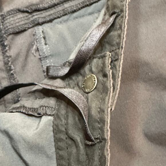 Kuhl Legendary Pants sz 10 Short Dark Grey Utility Pants Hiking Roll up Pants - Picture 9 of 10